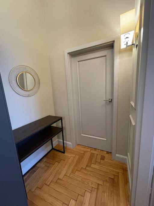 Crown Pearl - Wonderful Apartment, 110Scm, 4 Rooms Krakkó Kültér fotó